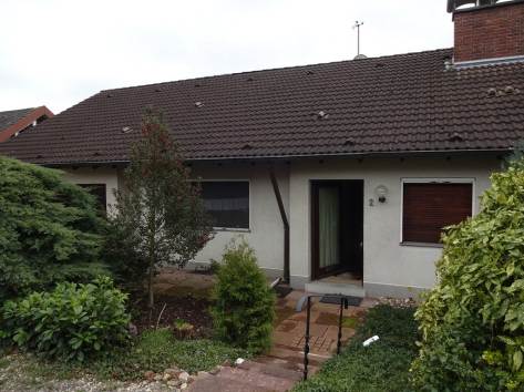 Foto 2 von 6 — Doppelhaushälfte, mit integrierter Doppelgarage