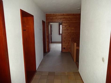 Foto 4 von 6 — Doppelhaushälfte, mit integrierter Doppelgarage