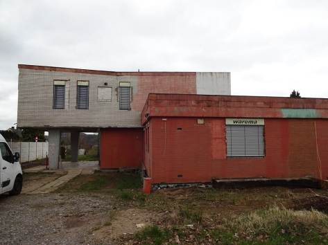 Foto 2 von 9 — Einfamilienhaus, Anteil an einer privaten Zuwegungsfläche, Anteil an einer privaten Zuwegungsfläche, Anteil an einer privaten Zuwegungsfläche