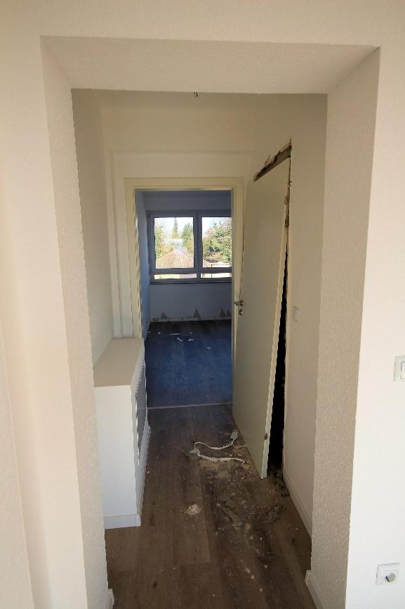 Foto 30 von 32 — Kfz-Stellplatz, Eigentumswohnung (1 bis 2 Zimmer)