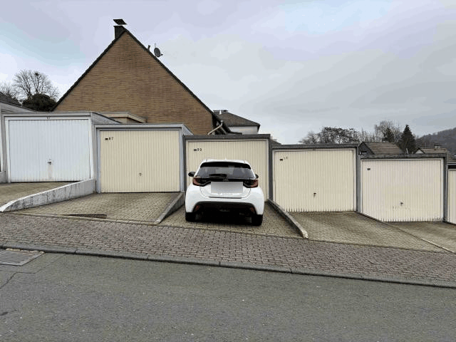 Foto 1 von 3 — Garage, Einfamilienhaus