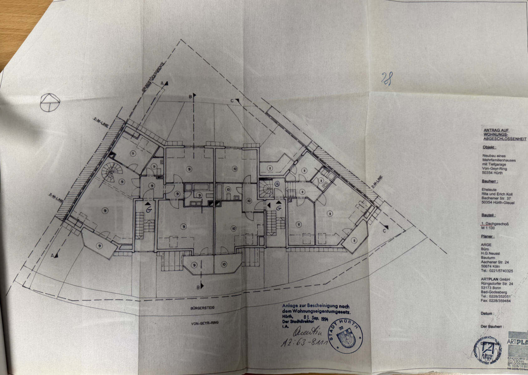 Foto 2 von 10 — Kfz-Stellplatz (Tiefgarage), Eigentumswohnung (3 bis 4 Zimmer)