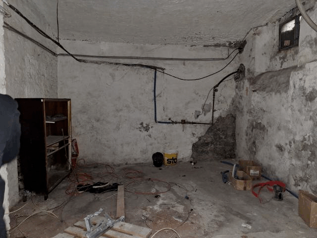 Foto 1 von 13 — Mehrfamilienhaus