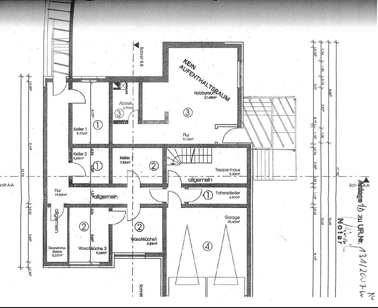 Foto 6 von 12 — sonstiges Teileigentum (z.B. Keller, Hobbyraum), Kfz-Stellplatz, Garage, Eigentumswohnung (3 bis 4 Zimmer), Garage, zwei Wohnungen, sonstiges Teileigentum (Abstellräume)