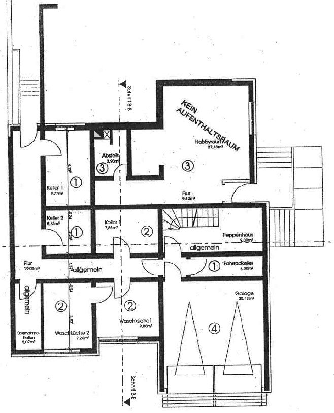 Foto 4 von 12 — sonstiges Teileigentum (z.B. Keller, Hobbyraum), Kfz-Stellplatz, Garage, Eigentumswohnung (3 bis 4 Zimmer), Garage, zwei Wohnungen, sonstiges Teileigentum (Abstellräume)
