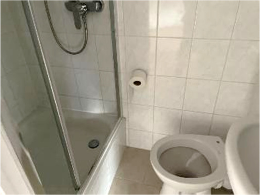 Foto 3 von 4 — Mehrfamilienhaus, Reihenhaus