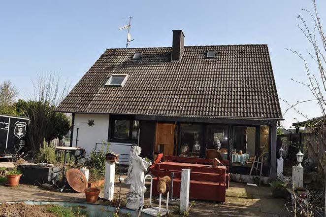 Foto 2 von 11 — Kfz-Stellplatz, Einfamilienhaus