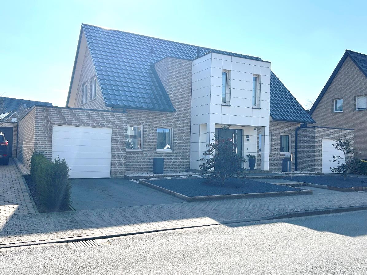 Foto 3 von 10 — Einfamilienhaus