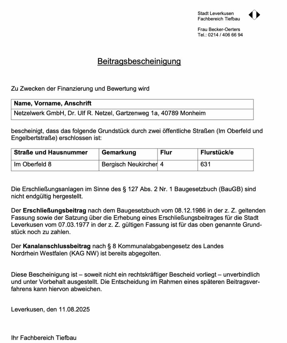 Foto 6 von 6 — Garage, Einfamilienhaus, Freistehendes Einfamilienhaus mit Doppelgarage