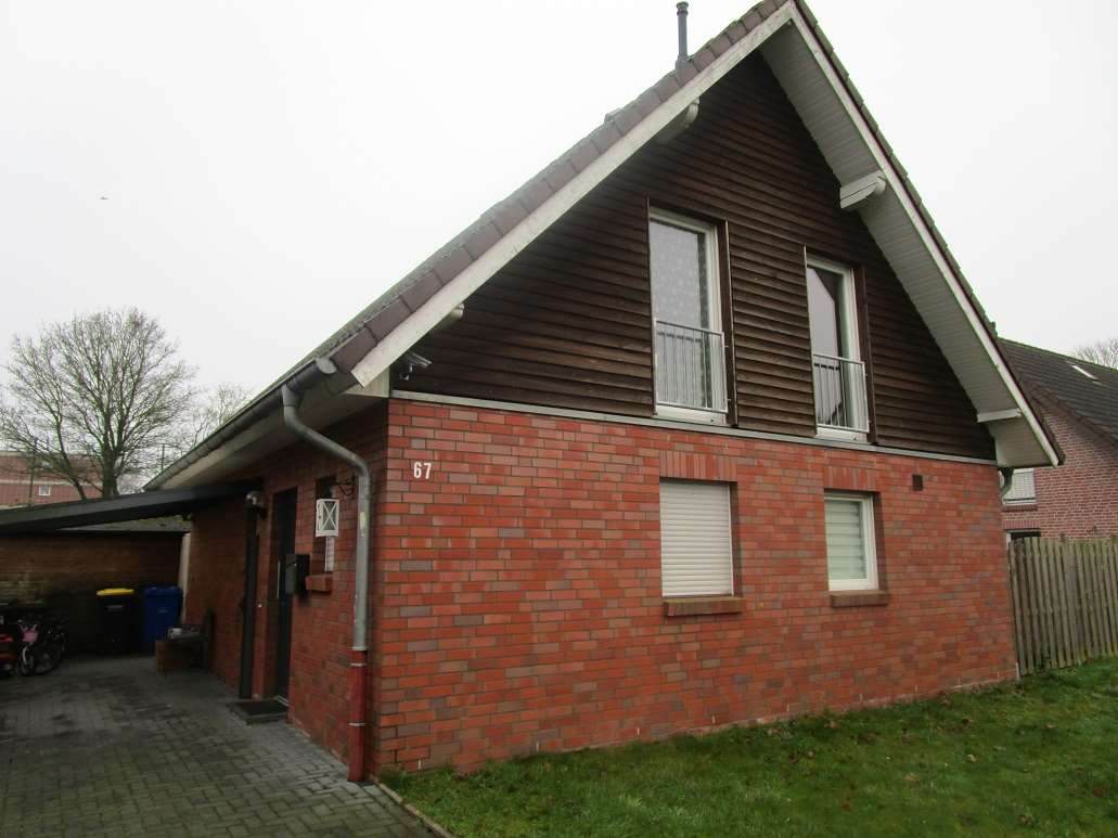 Foto 16 von 31 — Einfamilienhaus, Carport