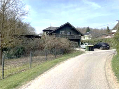 Foto 1 von 10 — Mehrfamilienhaus, Dreifamilienhaus mit Carport