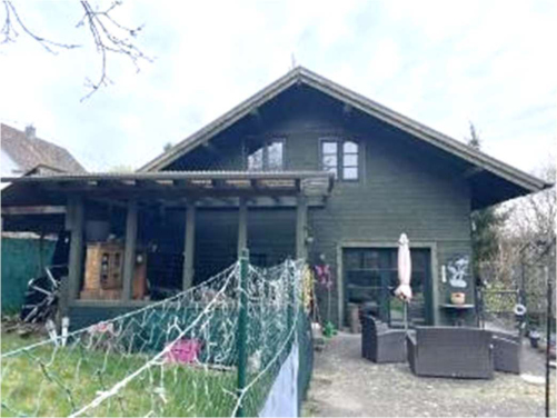 Foto 5 von 10 — Mehrfamilienhaus, Dreifamilienhaus mit Carport