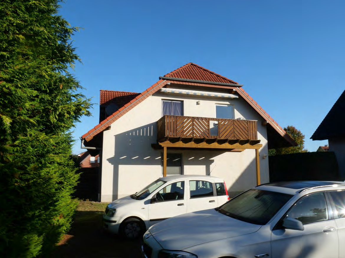 Foto 1 – Kfz-Stellplatz, Eigentumswohnung (3 bis 4 Zimmer)