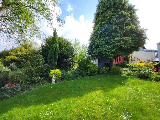Foto 3 von 15 — Zweifamilienhaus, Einfamilienhaus