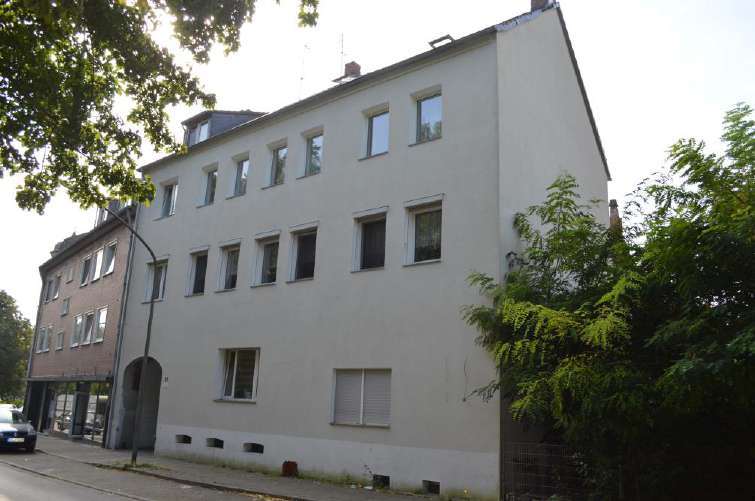 Foto 3 von 10 — Mehrfamilienhaus