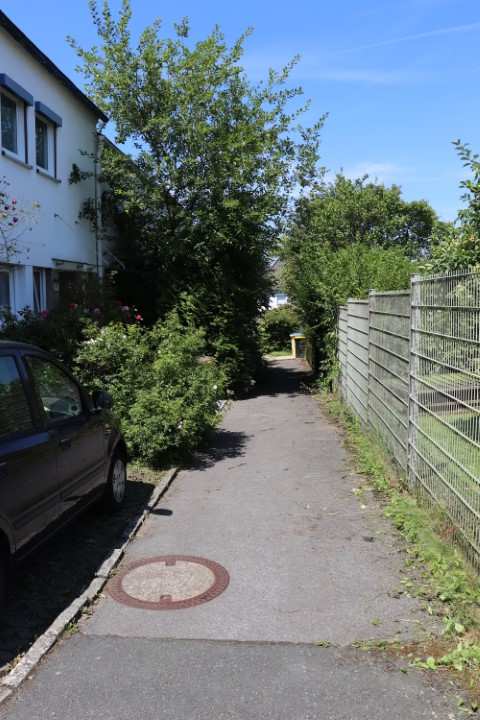 Foto 10 von 16 — Einfamilienhaus