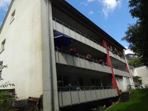 Foto 3 von 5 — Eigentumswohnung (1 bis 2 Zimmer), Wohnungseigenntum im Dachgeschoss rechts
