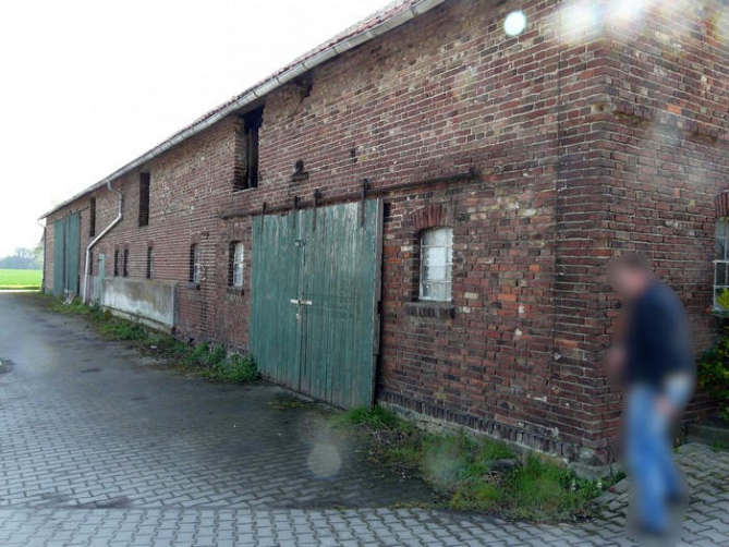 Foto 8 von 19 — Zweifamilienhaus, land- und forstwirtschaftlich genutztes Grundstück, Gewerbeeinheit (z.B. Laden, Büro)