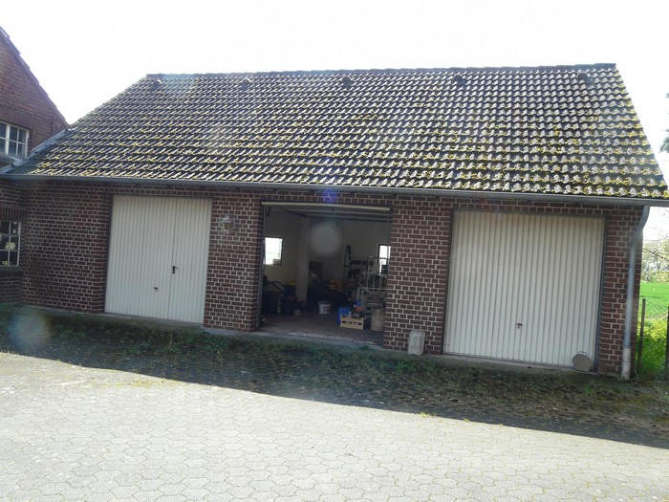 Foto 14 von 19 — Zweifamilienhaus, land- und forstwirtschaftlich genutztes Grundstück, Gewerbeeinheit (z.B. Laden, Büro)