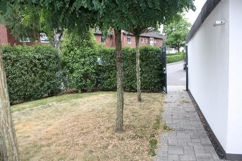 Foto 3 von 13 — Garage, Einfamilienhaus