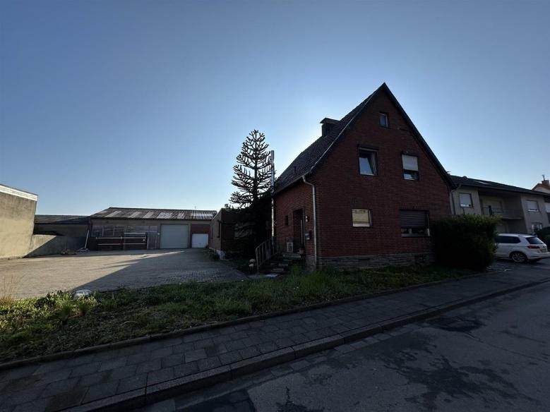 Foto 12 von 43 — Baugrundstück, Garage, Gewerbeeinheit (z.B. Laden, Büro), Einfamilienhaus