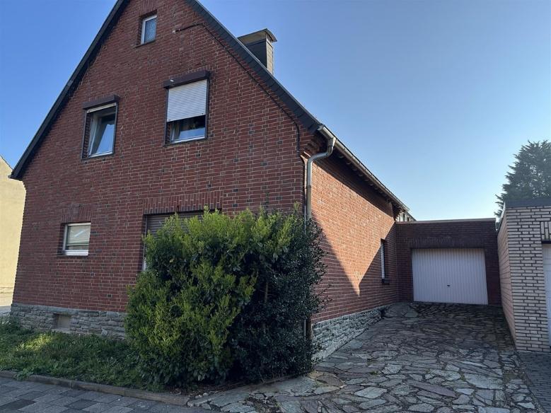 Foto 9 von 43 — Baugrundstück, Garage, Gewerbeeinheit (z.B. Laden, Büro), Einfamilienhaus