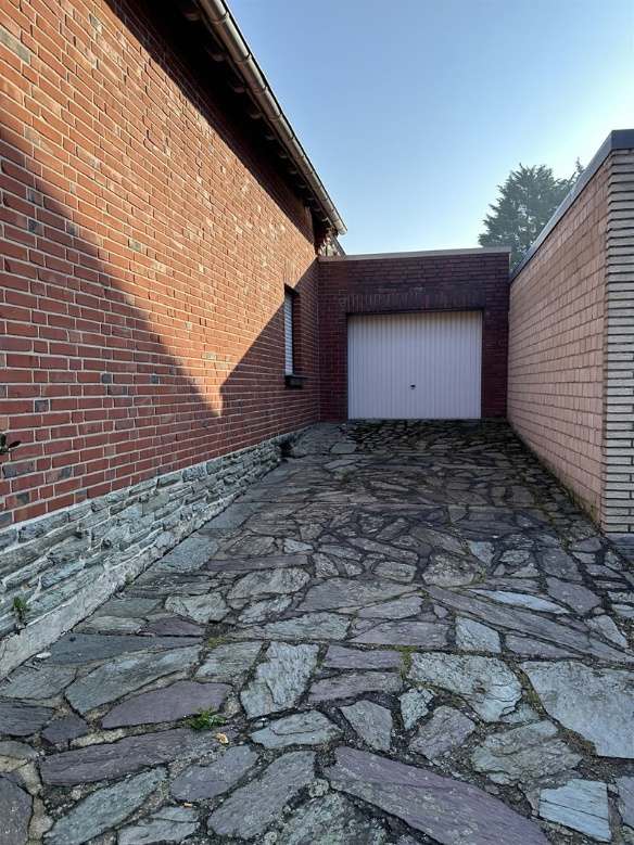 Foto 40 von 43 — Baugrundstück, Garage, Gewerbeeinheit (z.B. Laden, Büro), Einfamilienhaus