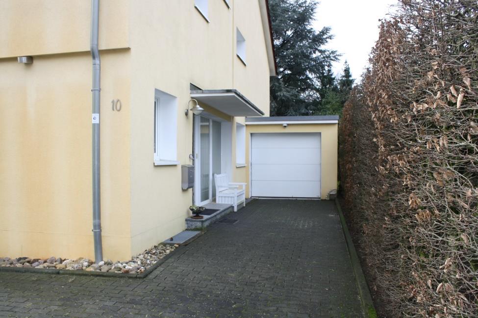 Foto 3 von 12 — Garage, Kfz-Stellplatz, Einfamilienhaus