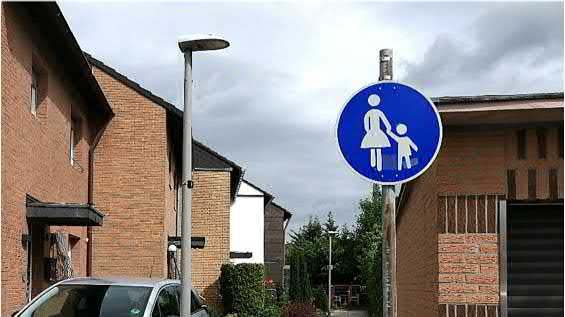 Foto 9 von 10 — Zweifamilienhaus