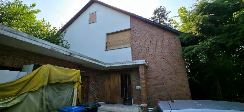 Foto 14 von 25 — Zweifamilienhaus, Garage