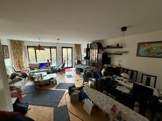 Foto 8 von 29 — Garage, Einfamilienhaus, Reihenhaus, Gemeinschaftsfläche, Garagenzufahrt