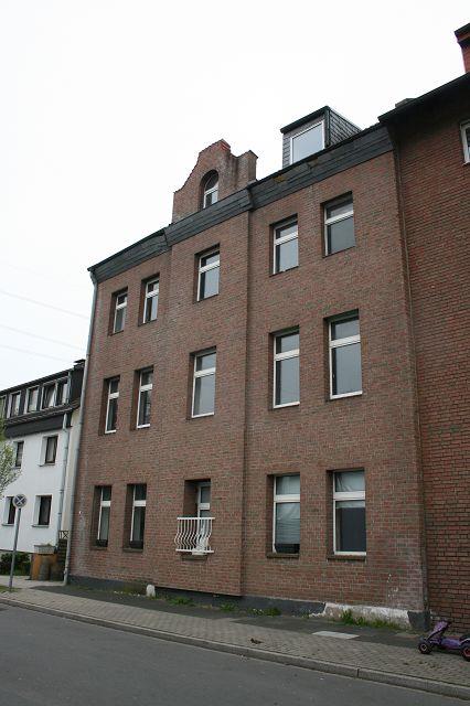 Foto 8 von 13 — Kfz-Stellplatz, Garage, Eigentumswohnung (ab 5 Zimmer)