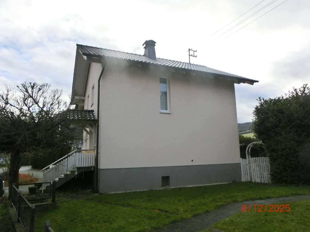Foto 1 von 2 — Einfamilienhaus