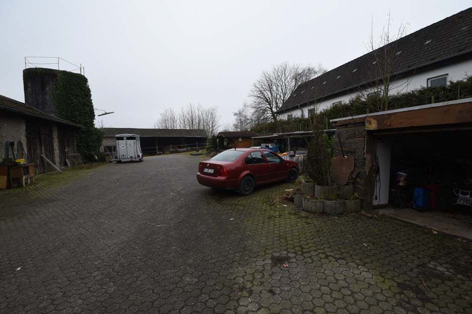 Foto 15 von 44 — land- und forstwirtschaftlich genutztes Grundstück, landwirtschaftliche Hofstelle mit Grünland, 3 Waldflächen
