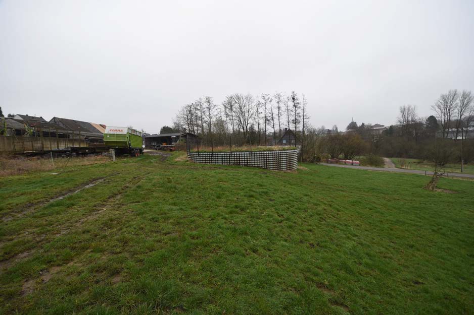 Foto 39 von 44 — land- und forstwirtschaftlich genutztes Grundstück, landwirtschaftliche Hofstelle mit Grünland, 3 Waldflächen