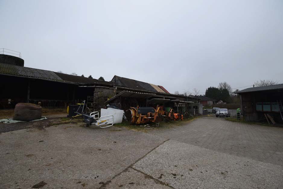 Foto 33 von 44 — land- und forstwirtschaftlich genutztes Grundstück, landwirtschaftliche Hofstelle mit Grünland, 3 Waldflächen