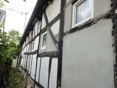 Foto 4 von 6 — Zweifamilienhaus, Kfz-Stellplatz, Hinterliegergrundstück
