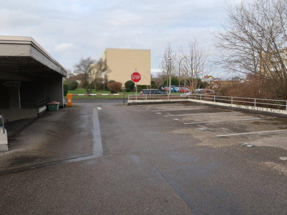 Foto 10 von 11 — Kfz-Stellplatz, Eigentumswohnung (3 bis 4 Zimmer), Kfz-Stellplatz, Eigentumswohnung (3 bis 4 Zimmer)