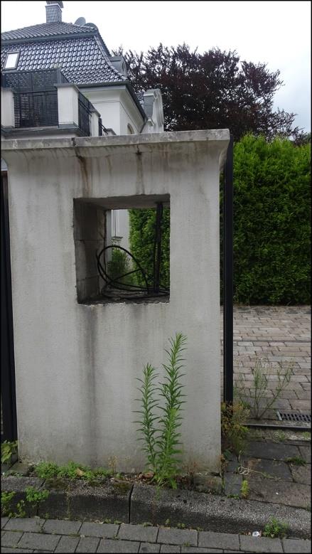 Foto 19 von 20 — Zweifamilienhaus, freistehend, Gartenland