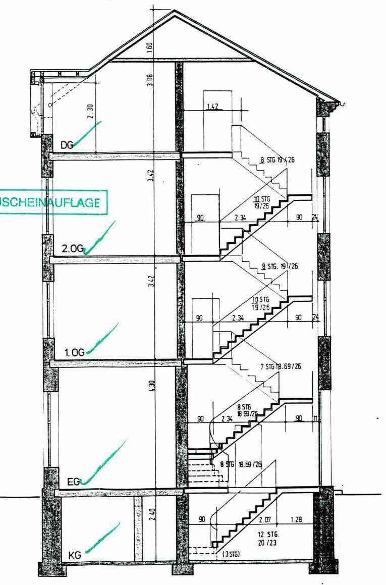 Foto 13 von 18 — Mehrfamilienhaus, Mehrfamilien-Doppelwohnhaus