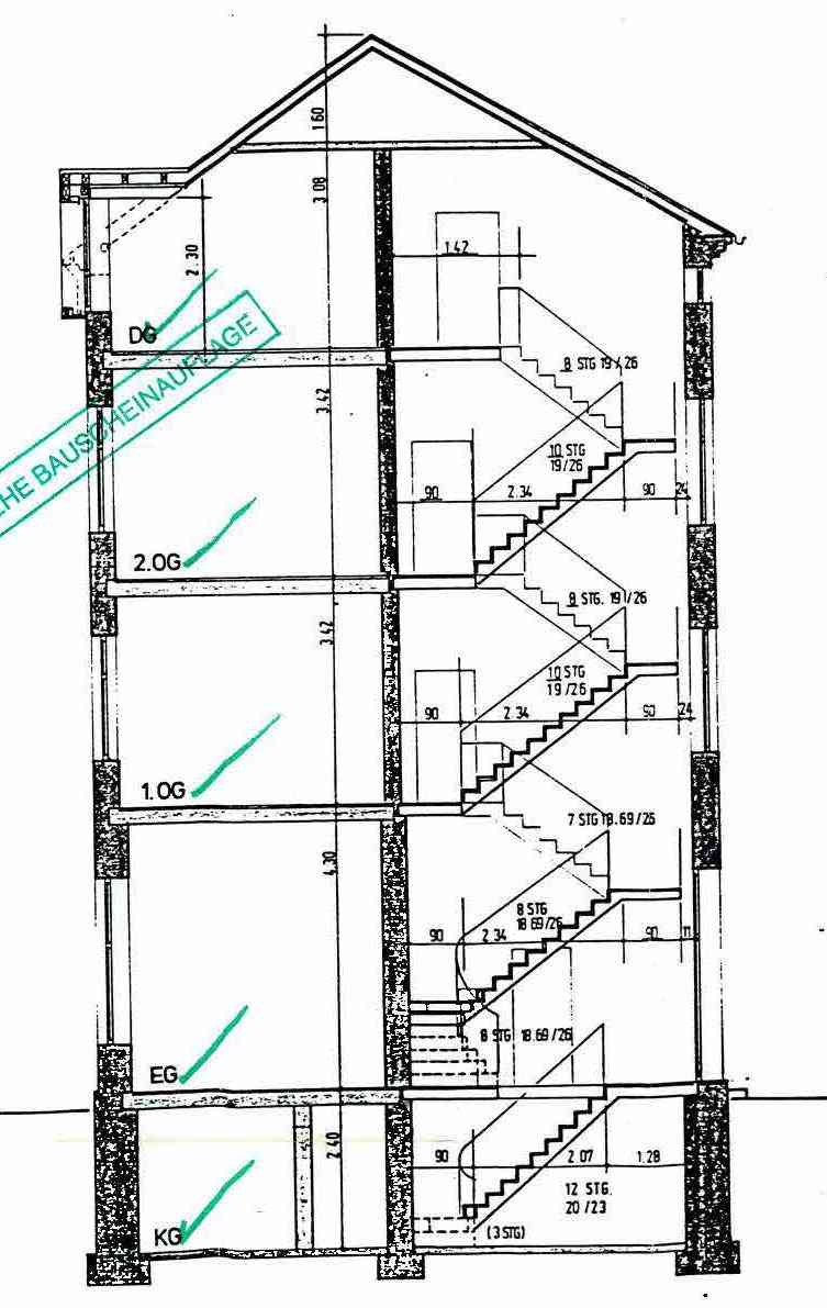 Foto 18 von 18 — Mehrfamilienhaus, Mehrfamilien-Doppelwohnhaus