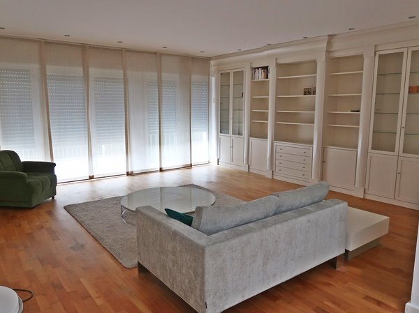 Foto 1 von 12 — Kfz-Stellplatz, Eigentumswohnung (3 bis 4 Zimmer)