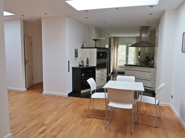 Foto 4 von 12 — Kfz-Stellplatz, Eigentumswohnung (3 bis 4 Zimmer)