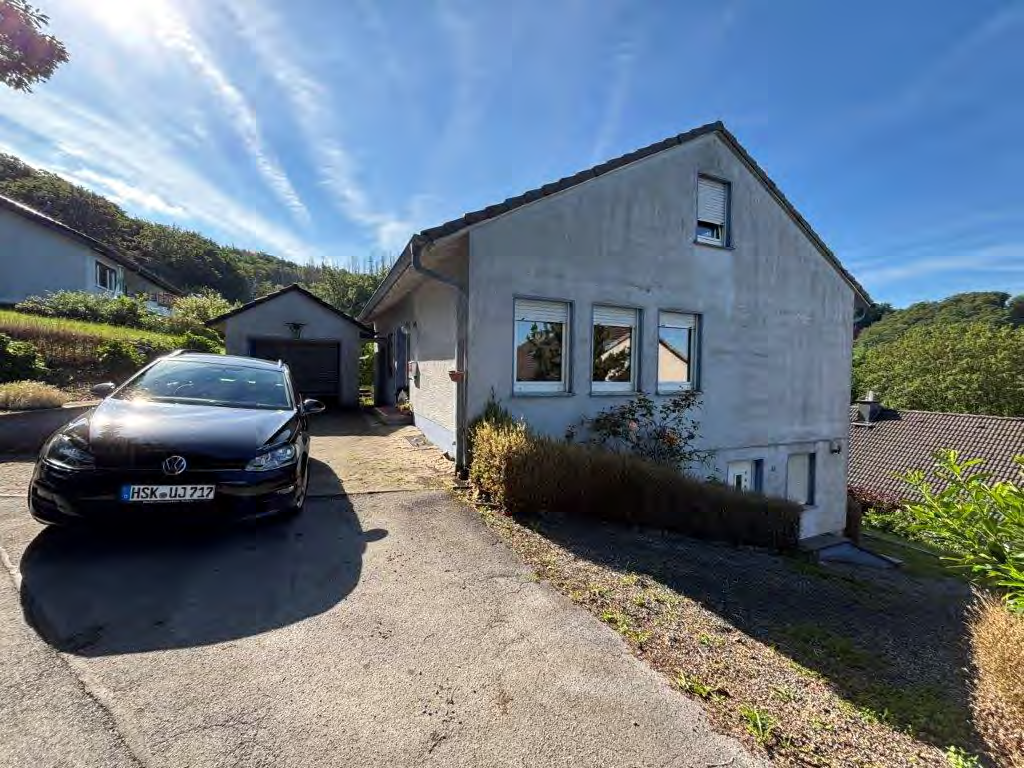 Foto 3 von 21 — Garage, Einfamilienhaus