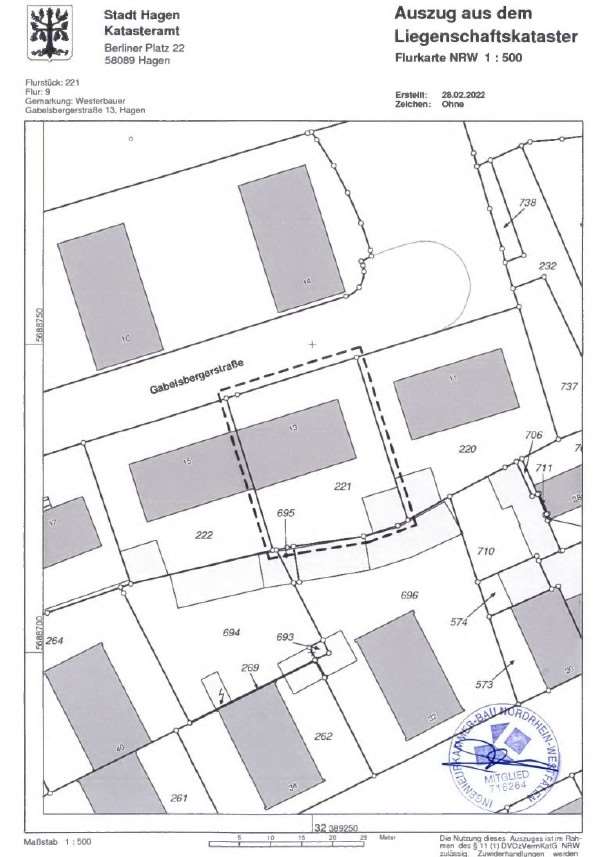 Foto 26 von 28 — Mehrfamilienhaus, Kfz-Stellplatz, Garage, Baugrundstück