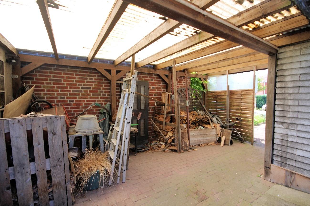 Foto 11 von 53 — Garage, Eigentumswohnung (ab 5 Zimmer), Wohnungseigentum in einem Einfamilienhaus