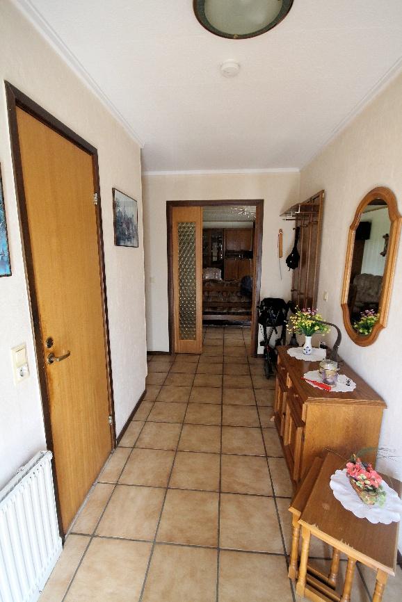 Foto 42 von 53 — Garage, Eigentumswohnung (ab 5 Zimmer), Wohnungseigentum in einem Einfamilienhaus