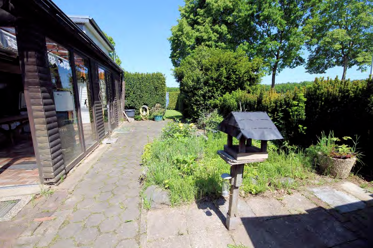 Foto 29 von 53 — Garage, Eigentumswohnung (ab 5 Zimmer), Wohnungseigentum in einem Einfamilienhaus