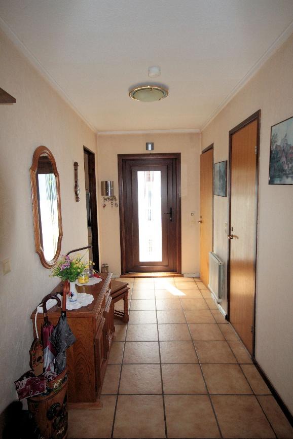 Foto 41 von 53 — Garage, Eigentumswohnung (ab 5 Zimmer), Wohnungseigentum in einem Einfamilienhaus
