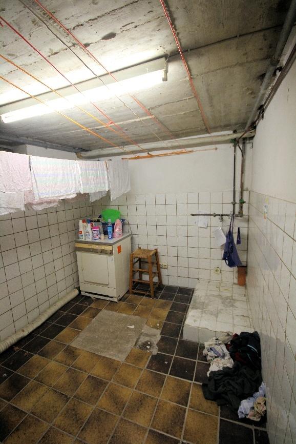 Foto 17 von 53 — Garage, Eigentumswohnung (ab 5 Zimmer), Wohnungseigentum in einem Einfamilienhaus